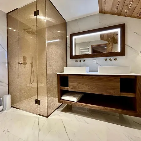 Apartment 350 - The West - De Luxe *